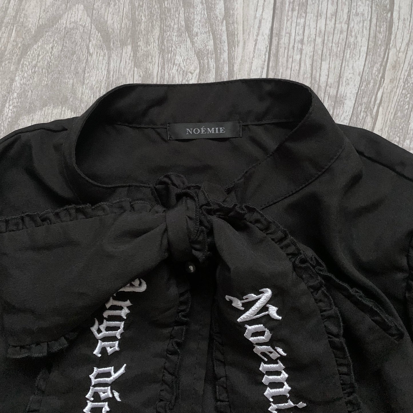 Noémie black bow blouse