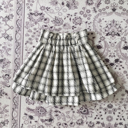 Evelyn white and black tweed skirt