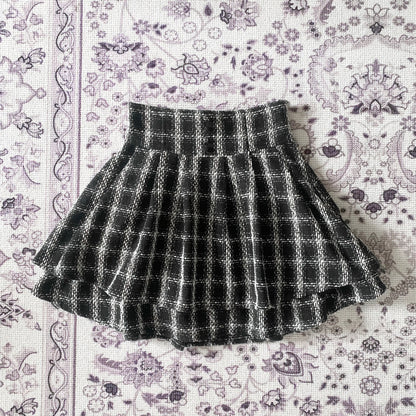 Evelyn black and white tweed skirt